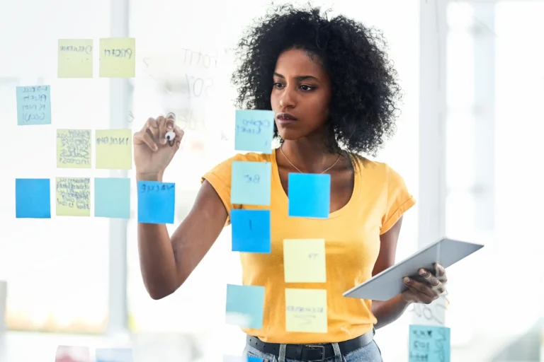 Virtual assistants for lawyers